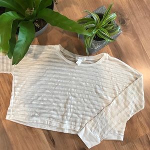 25% OFF BUNDLES Forever 21 long sleeve crop top